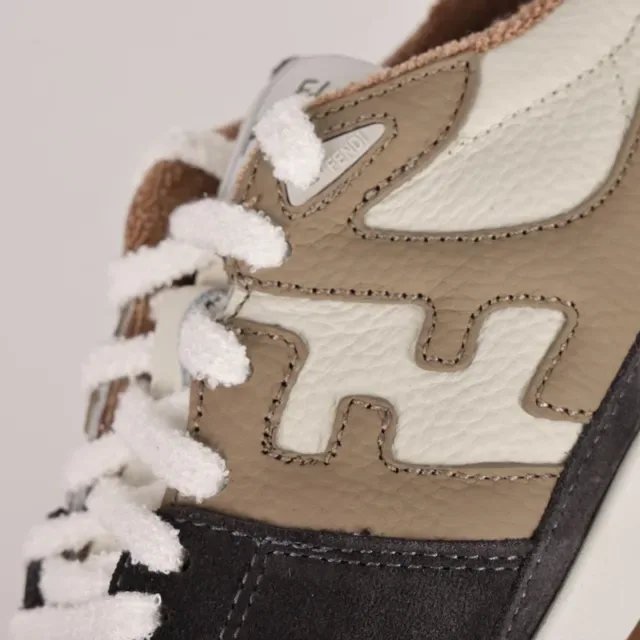 Fendi Bege Preto Camadas de Camurça e Couro Superior Oversized FF Logo Estilo de Vida Tênis 6