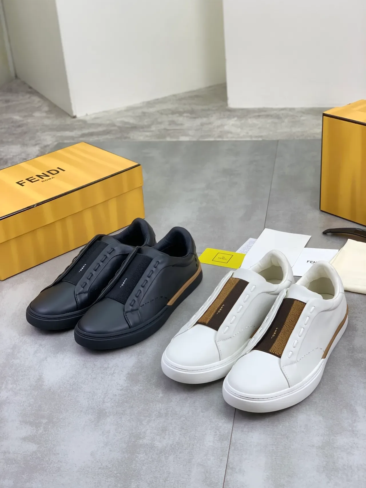 Fendi By The Way Noir Beige Slip-On Cuir Supérieur Sneakers Lifestyle 2