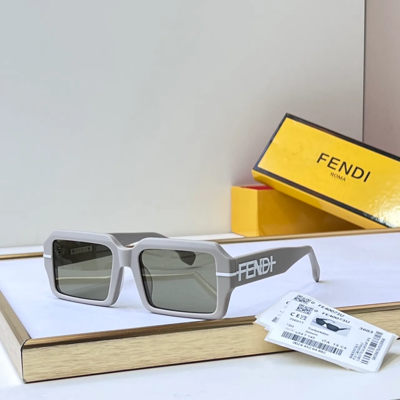 Fendi FE-4007 Oversized Tortoiseshell Rectangular Sunglasses 2