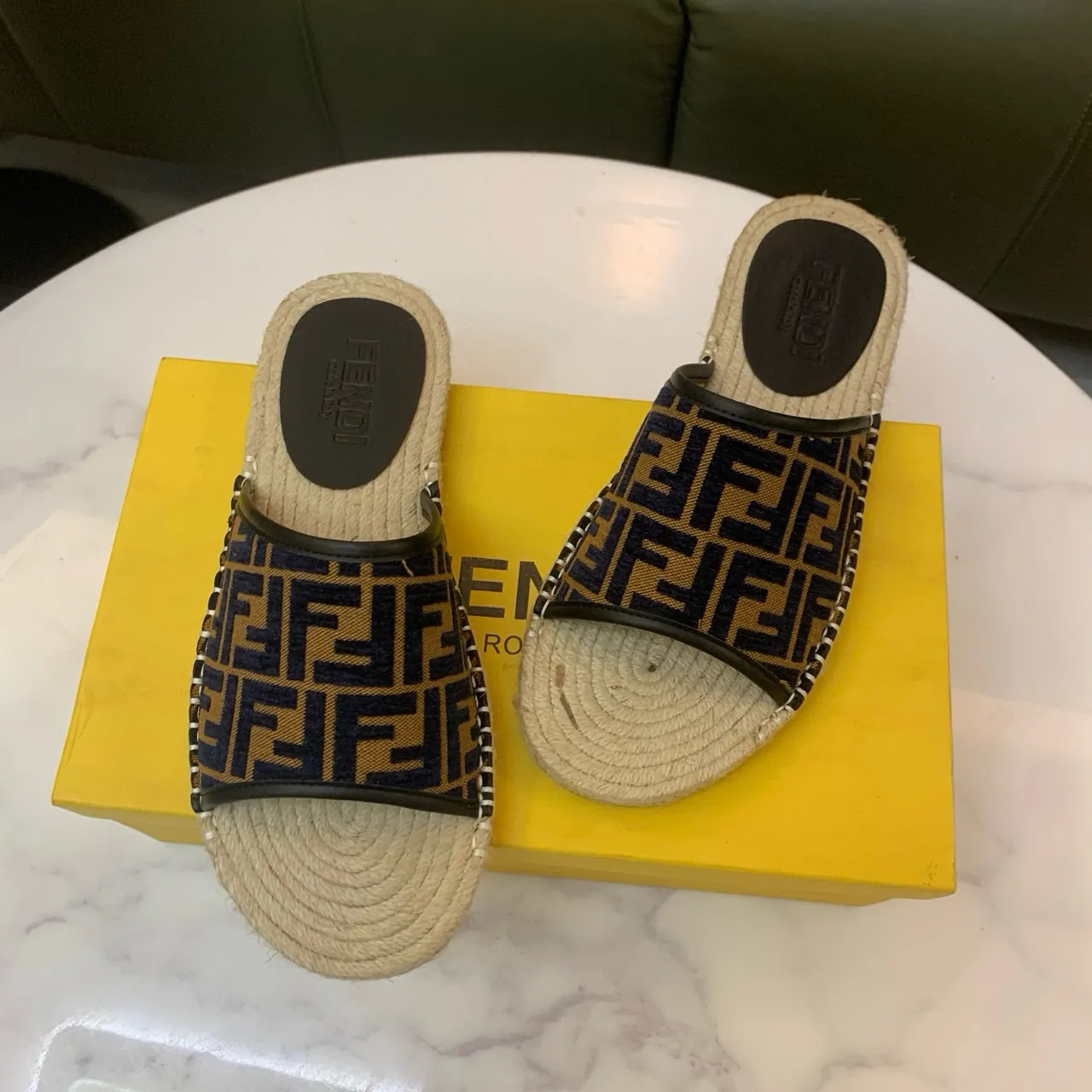Fendi FF Espadrille Slides Navy Beige Sangle Monogram Jacquard Semelle En Jute Sandales 3