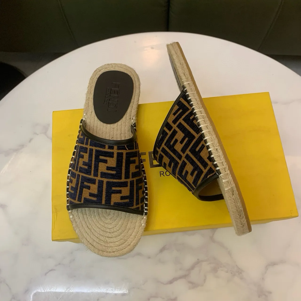 Fendi FF Espadrille Slides Navy Beige Sangle Monogram Jacquard Semelle En Jute Sandales 4