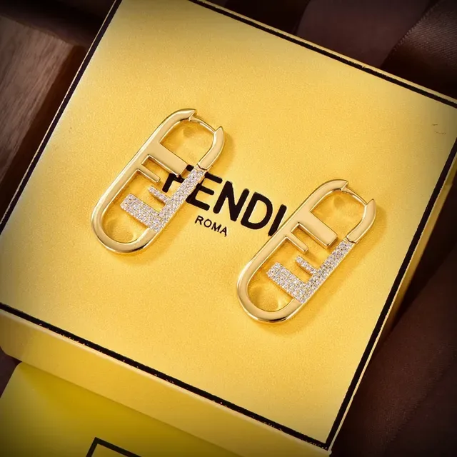 Fendi FF Logo Crystal-Pavé Boucles d'oreilles créoles en or 3