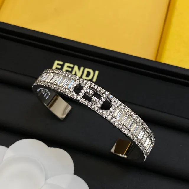 Fendi FF Logo Pavé Baguette-Cut Bracelet de manchette 3