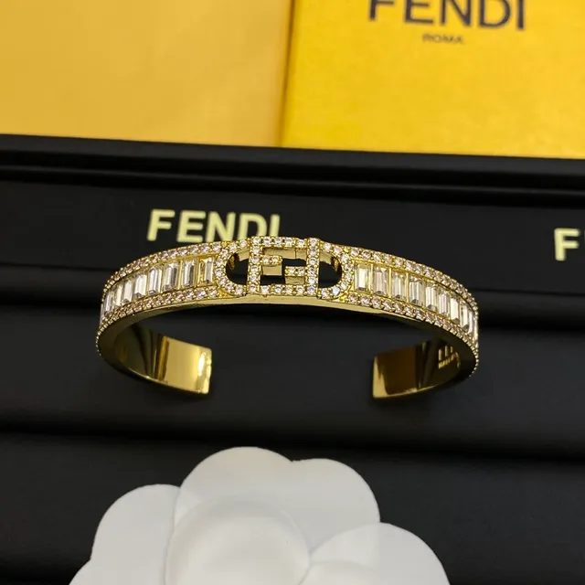 Fendi FF Logo Pavé Baguette-Cut Bracelet de manchette 6