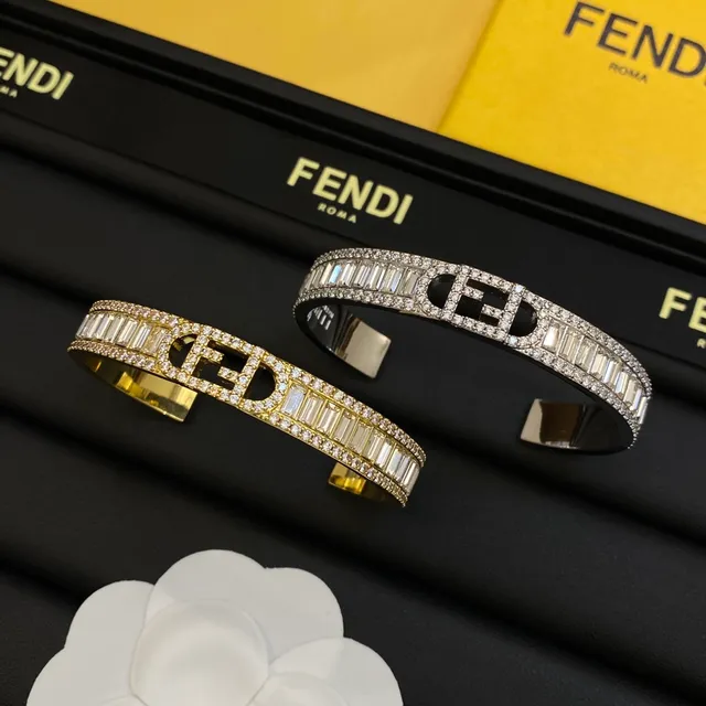Fendi FF Logo Pavé Baguette-Cut Bracelet de manchette 7
