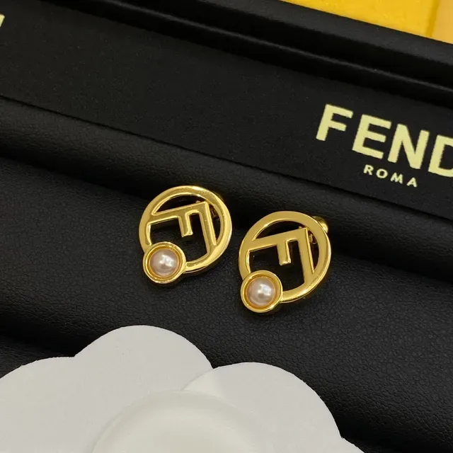 Fendi FF Logo أقراط لؤلؤ ستود 6