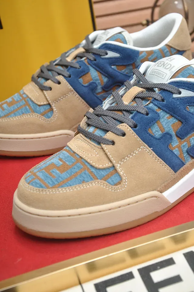Fendi First Monogram Jacquard Beige Blue أحذية رياضية أسلوب الحياة 8