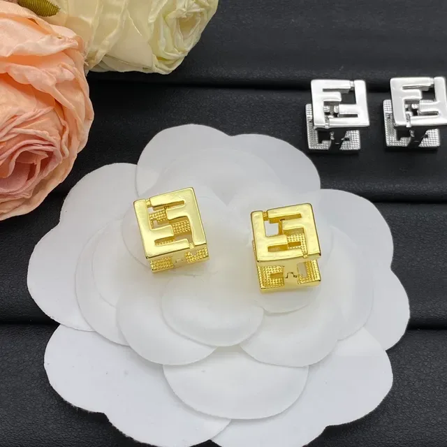 Fendi Or Argent Carré interlocking FF Logo Boucles d'oreilles 4