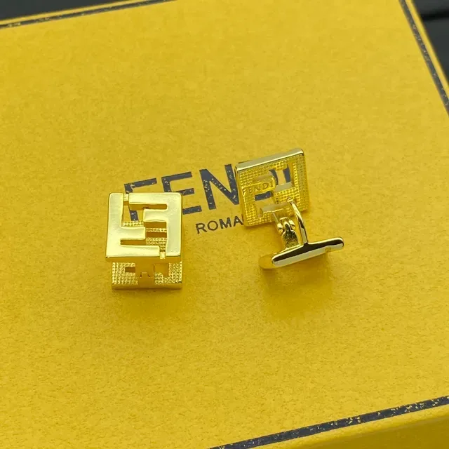 Fendi Or Argent Carré interlocking FF Logo Boucles d'oreilles 6
