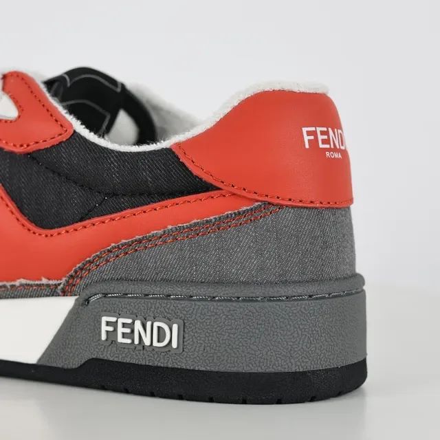 Fendi Cinza Vermelho Oversized FF Logo Painéis de Lona e Couro em Camadas Lifestyle Sneakers 4