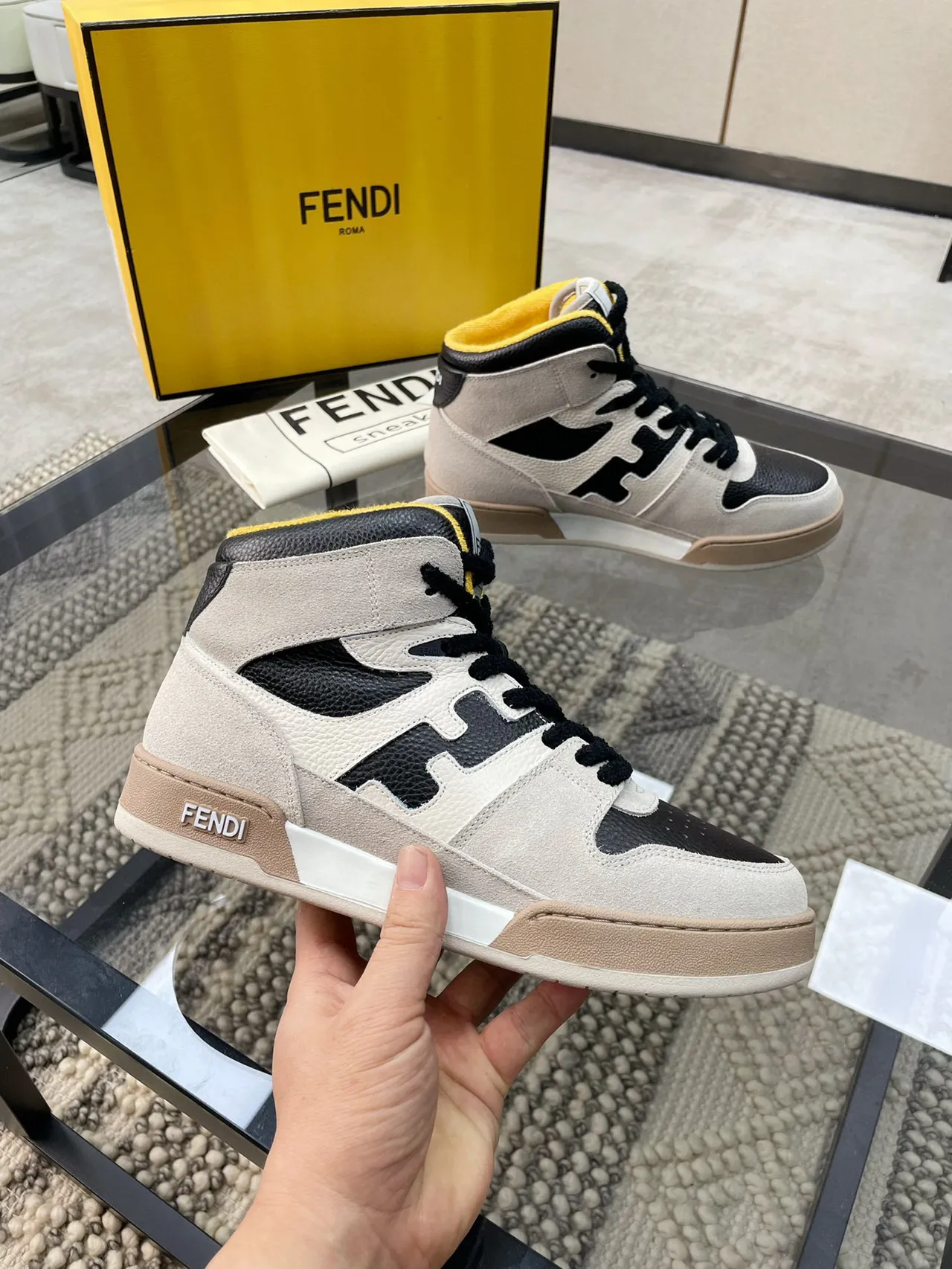 Fendi H-Logo حذاء رياضي عالي الارتفاع رمادي أسود أصفر نمط حياة حذاء رياضي 7
