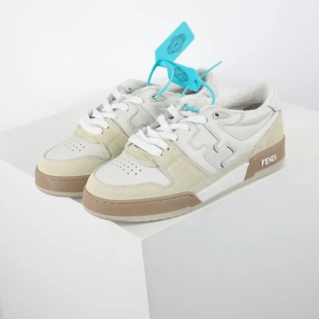 Fendi Tênis Lifestyle Bege Marrom Camada Camurça E Couro Superior Painel Lateral FF-Motif Tênis Lifestyle 2