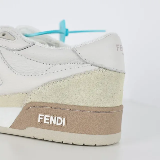 Fendi Tênis Lifestyle Bege Marrom Camada Camurça E Couro Superior Painel Lateral FF-Motif Tênis Lifestyle 4