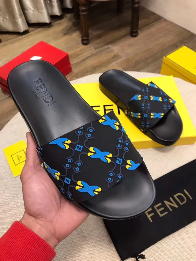 Fendi Slide White Red Blue Logo Slippers 3