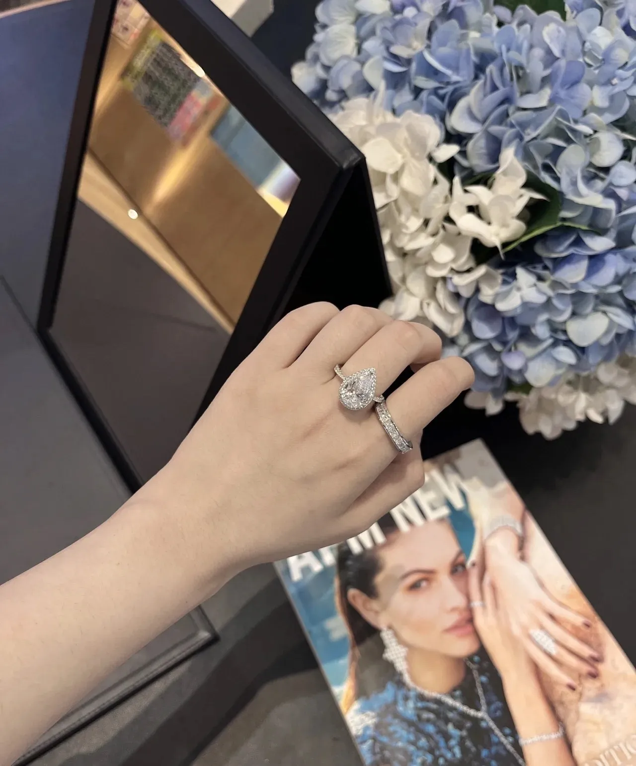 apm Monaco Pear-Cut Halo Diamond Rings 2