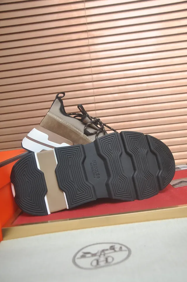 Beige and White Chunky Lifestyle Sneaker 4