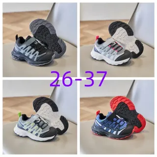 حذاء سنيكرز أسلوبي أسود و رمادي مع طبقة شبكية Hook-and-Loop