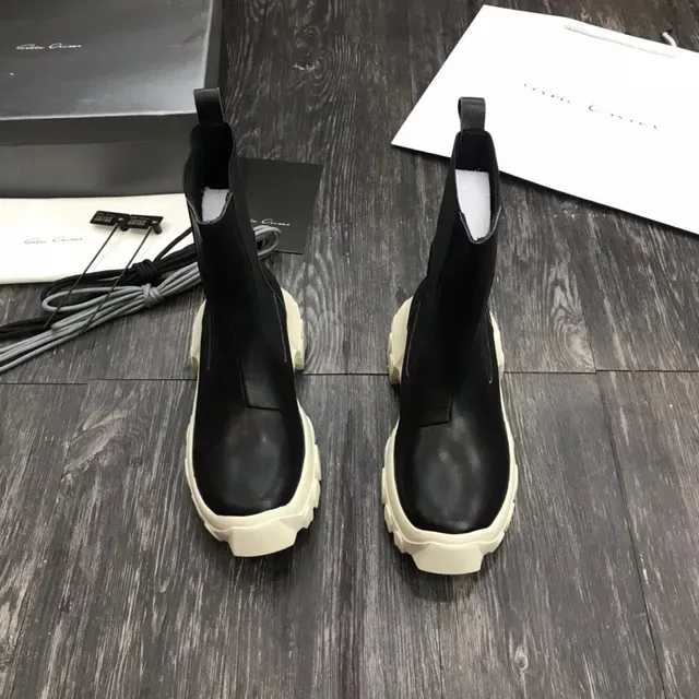 Black Beige Leather Upper Elastic Side Panels Chelsea Boots 2