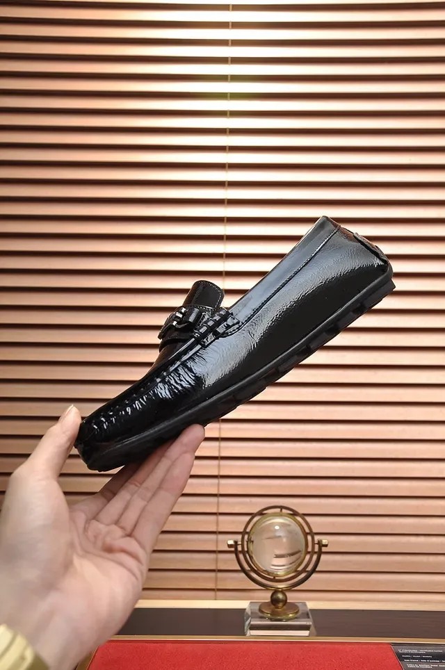 Black Brown Glossy Patent Leather Horsebit Buckle Loafer 6