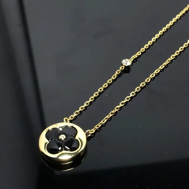 Black Gold Floral Motif Pendant Enamel Petals Necklace 2