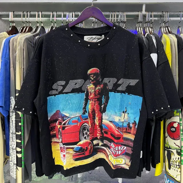 Black Graphic-Print Rivet-Trimmed Oversized T-Shirt 10