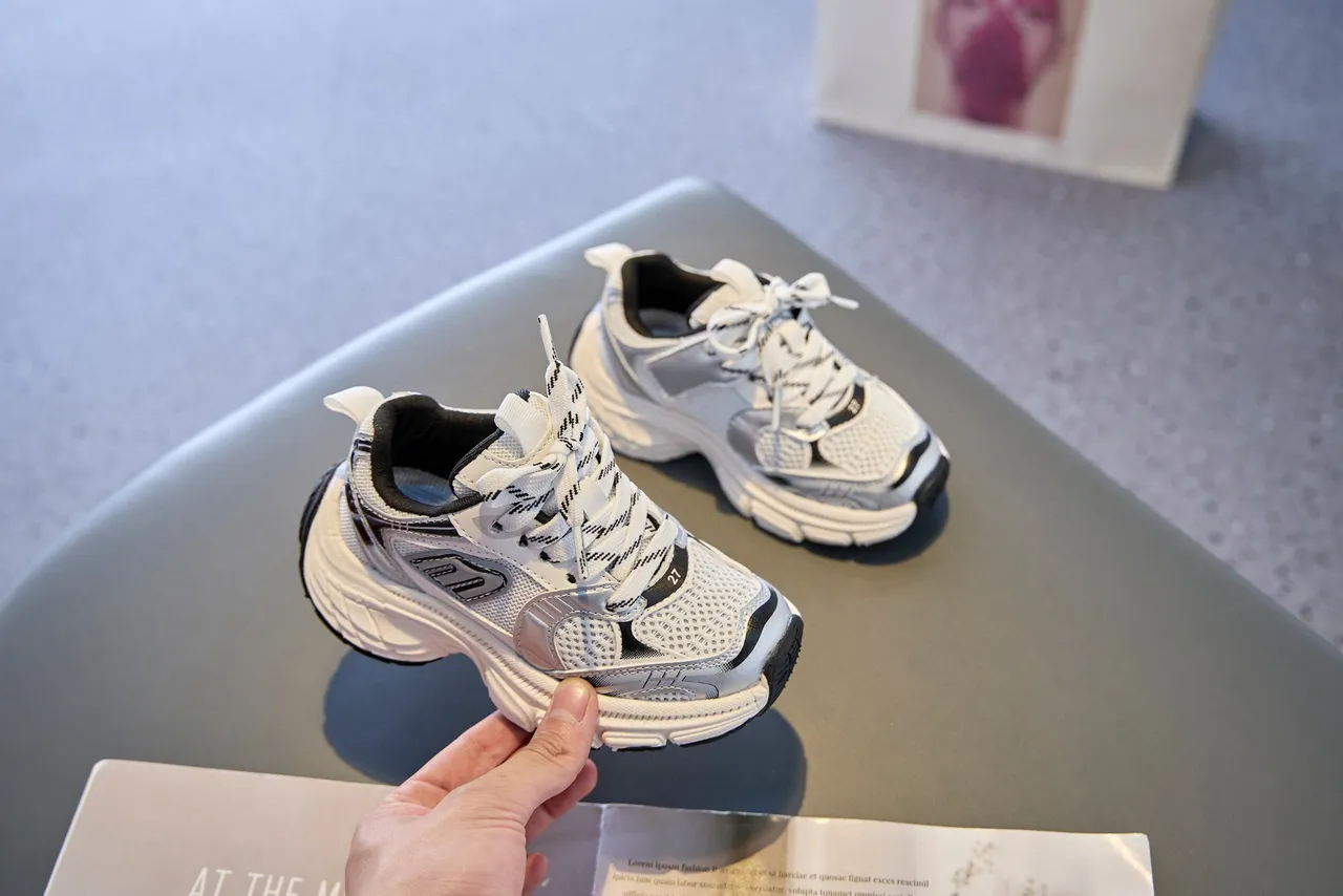 Black Gray Oversized Sole Layered Synthetic Overlays Chunky Sneakers 6