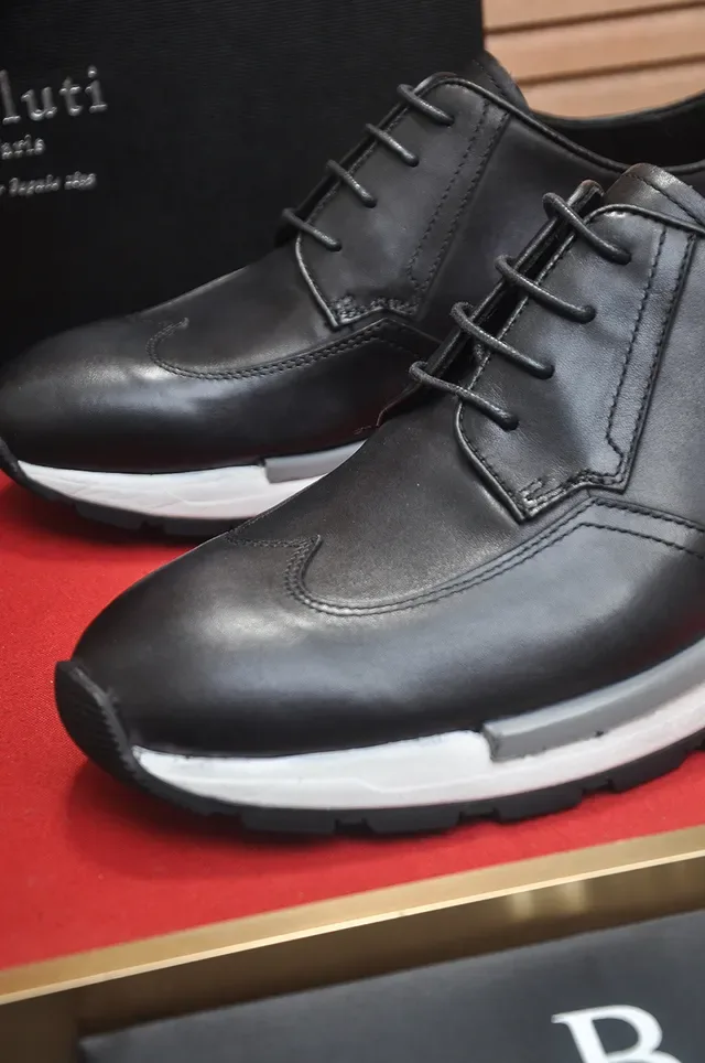 Black Leather Cap-Toe Hybrid Sole Leather Shoe 2
