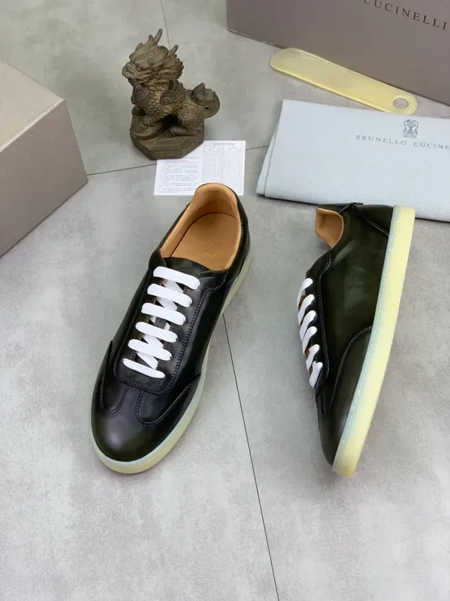 Black Leather Moc-Toe Lace-Up Casual Shoe 5