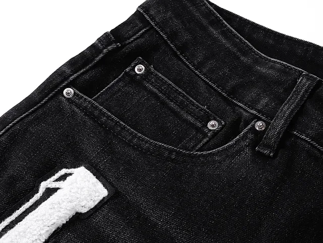 Black White Distressed Graphic-Appliqué Shorts 14