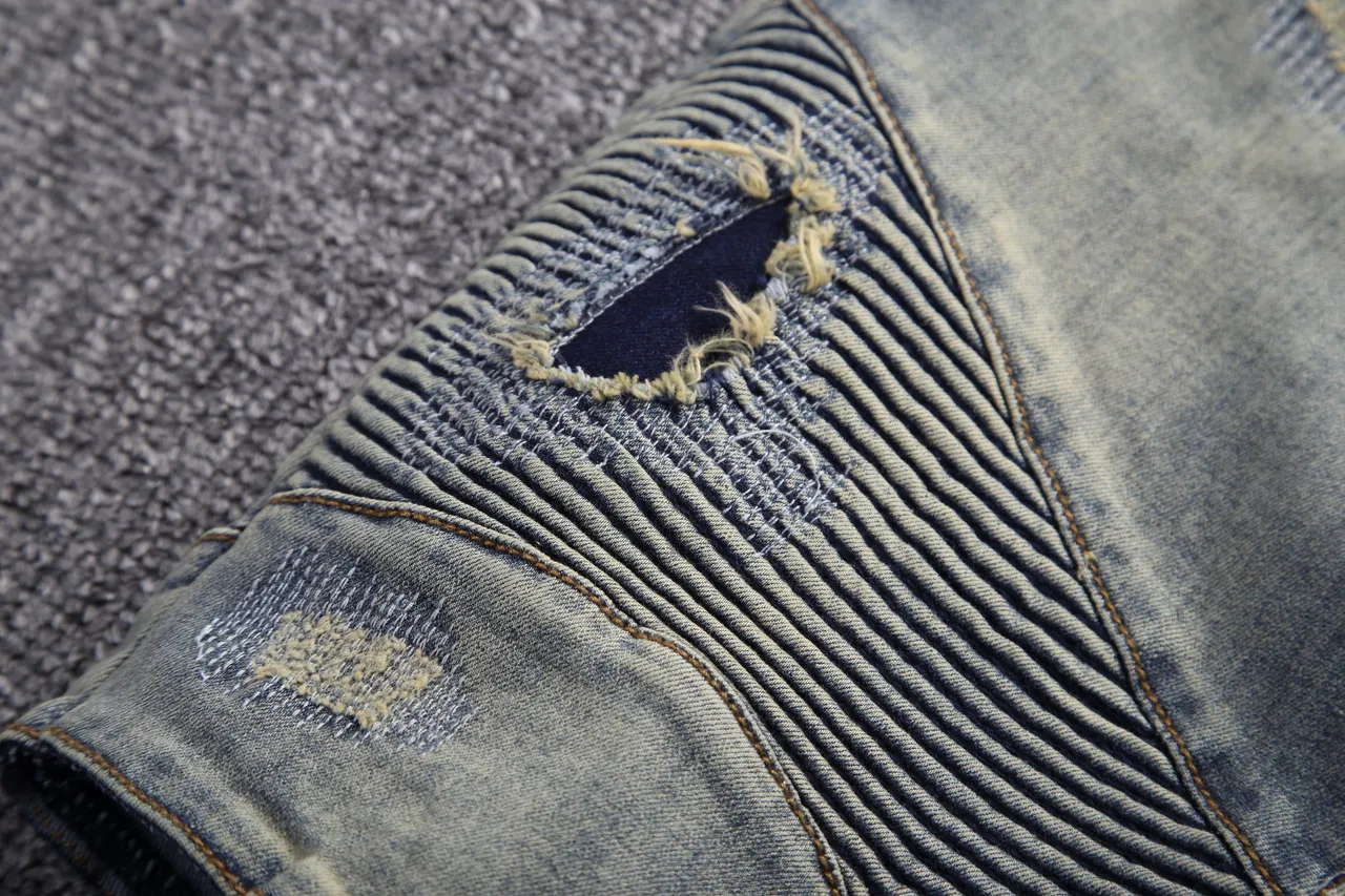 Blue Beige Distressed Zippered Side Pockets Shorts 12
