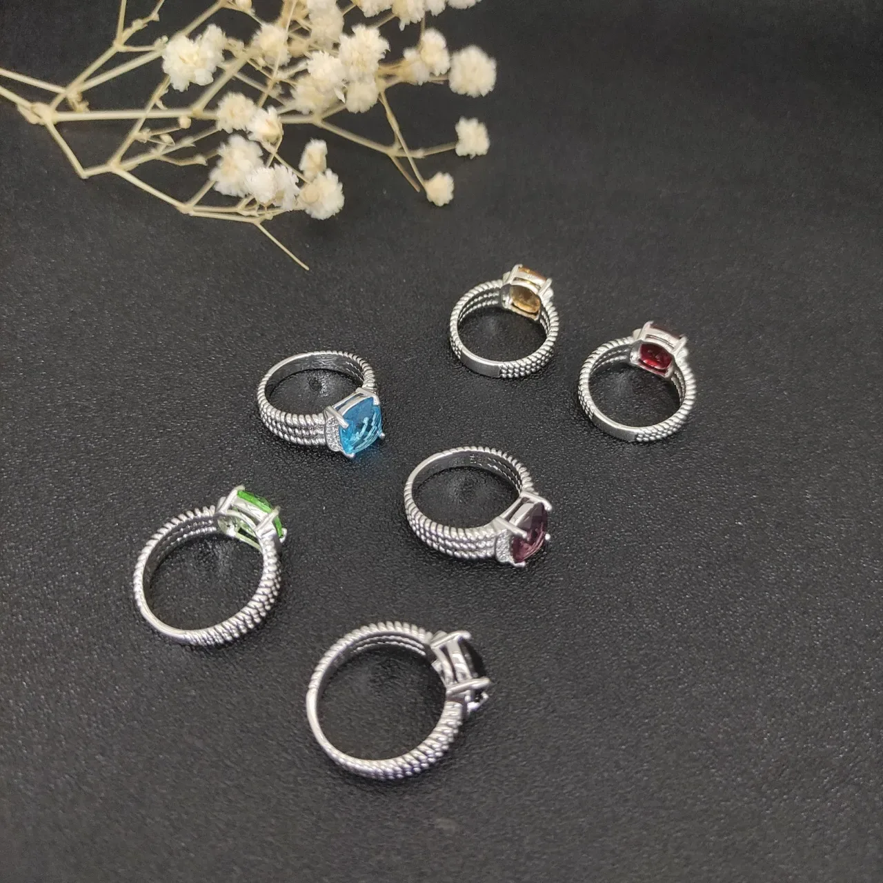 Blue Silver Cushion-Cut Central Stone Triple Rope-Textured Band Ring 6