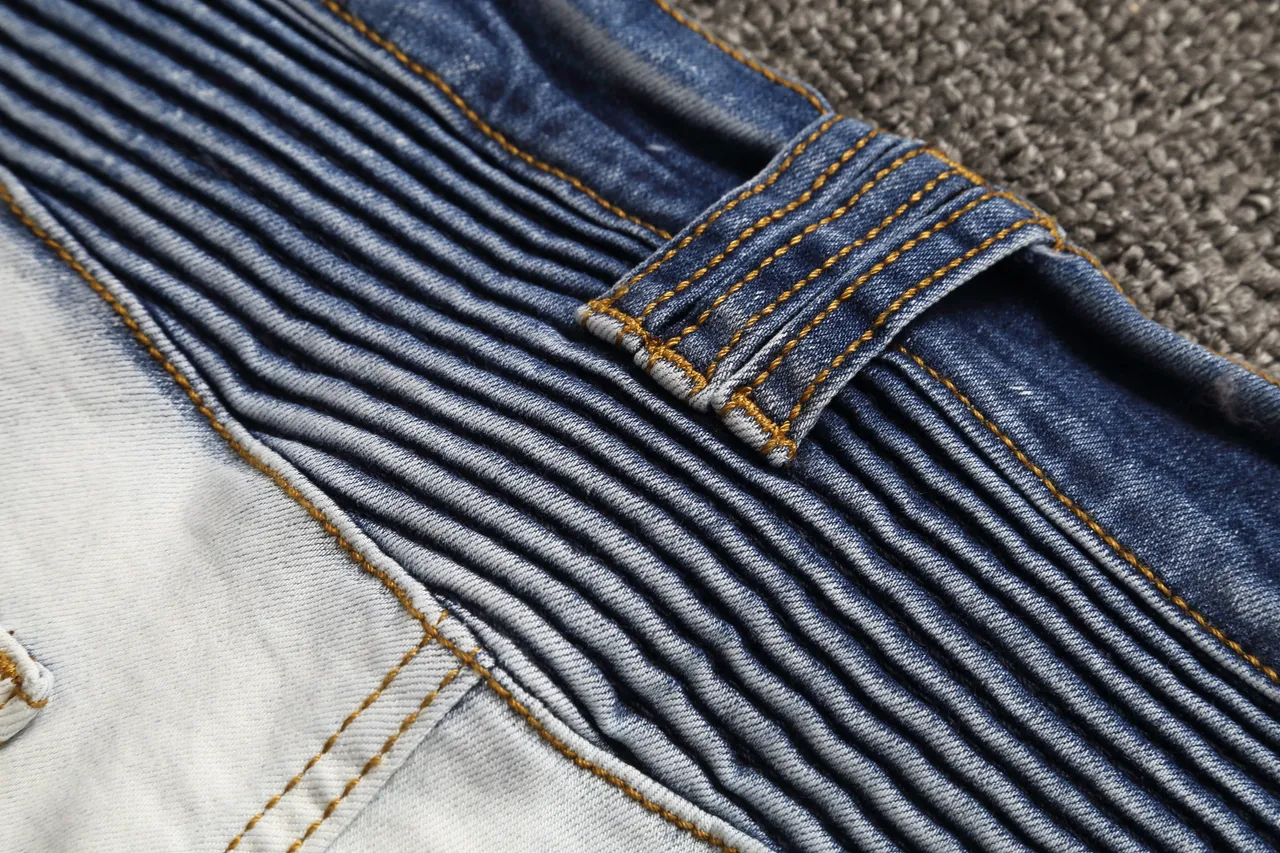 Blue White Light-Wash Denim Zippered Thigh Pockets Shorts 3
