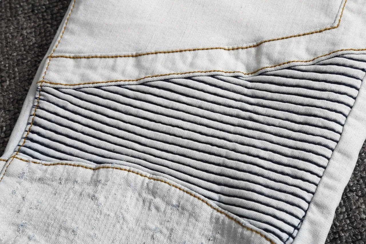 Blue White Light-Wash Denim Zippered Thigh Pockets Shorts 15