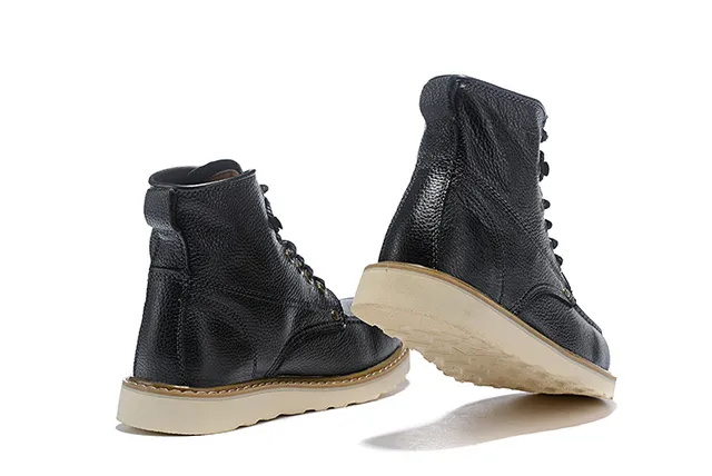 Botas de tornozelo em couro marrom bege texturizado com olhais metálicos 20