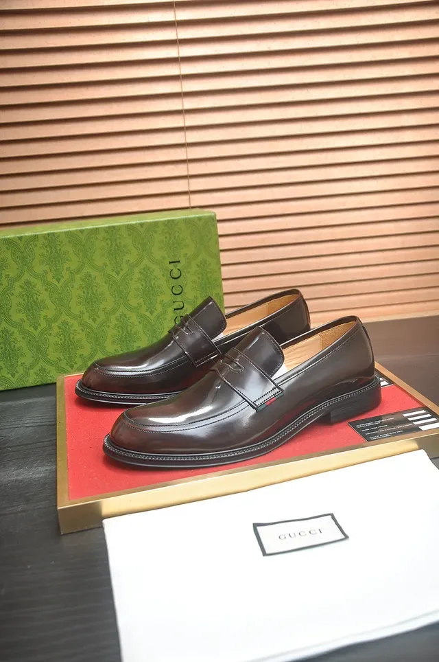 Brown Black Polished Leather Penny Loafer 4