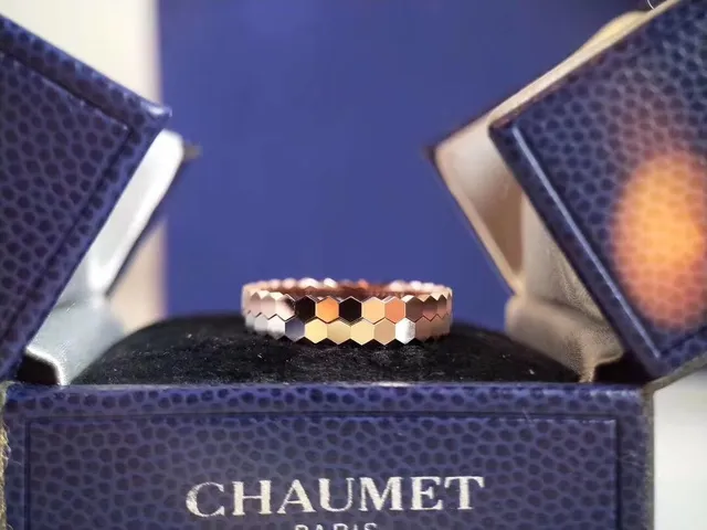 Chaumet Bee My Love Multi-Row Hexagonal Honeycomb Ring 6
