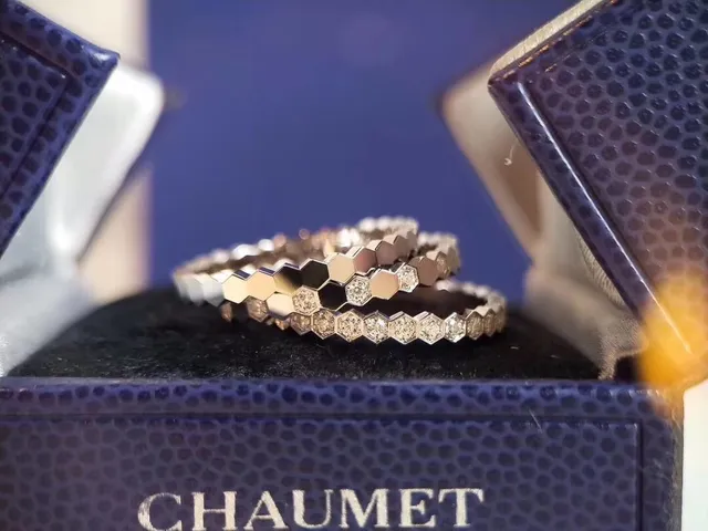 Chaumet Bee My Love Multi-Row Hexagonal Honeycomb Ring 8