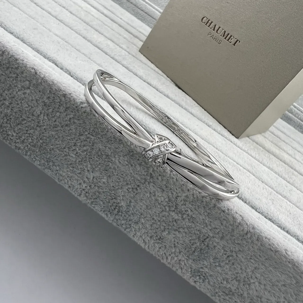 Chaumet Liens Knot Motif Diamond Bangle Bracelets 4