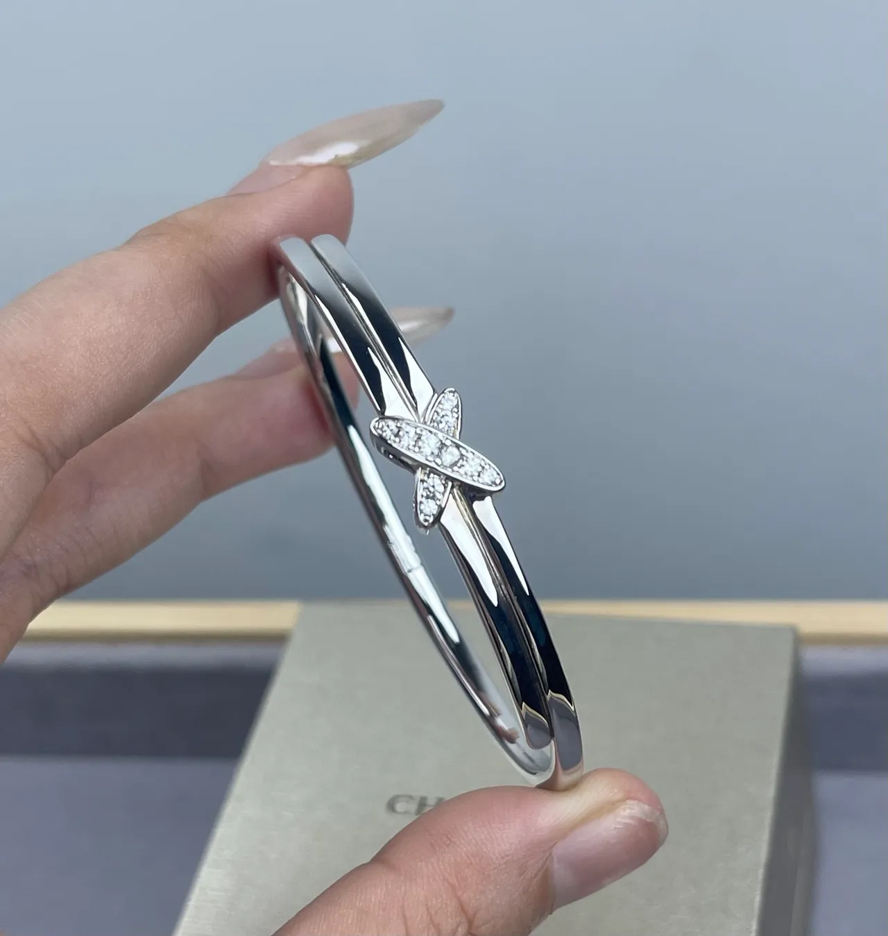 Chaumet Liens X-Motif Pavé Diamond Bangle Bracelets 2