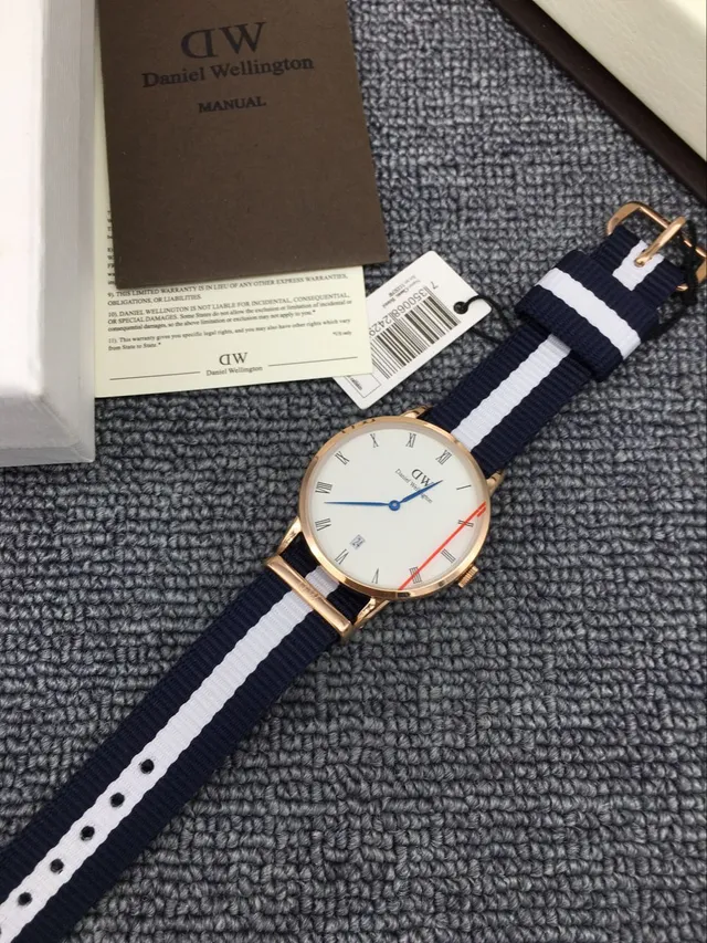 Daniel Wellington Classic Navy White Minimalist Rose Gold Case Quartz Watch 4