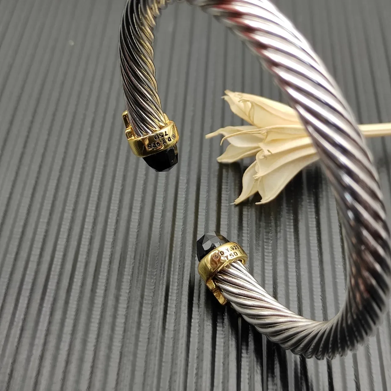 David Yurman Cable Classics Silver Gold Twisted Two-Tone Metal Bracelet 7