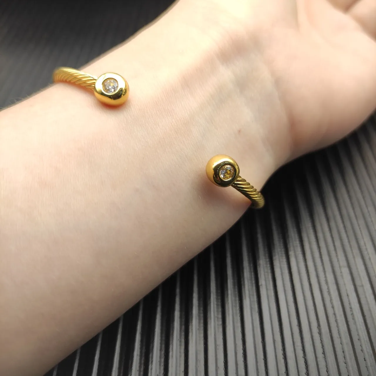 David Yurman Cable Twist Gold-Tone Bezel-Set Stone Bracelet 10