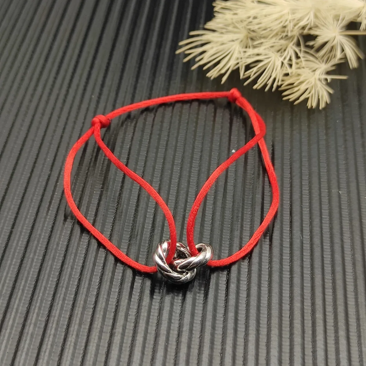 David Yurman Infinity Knot Red Silver Silk-Like Cord Polished Charm Bracelet 5