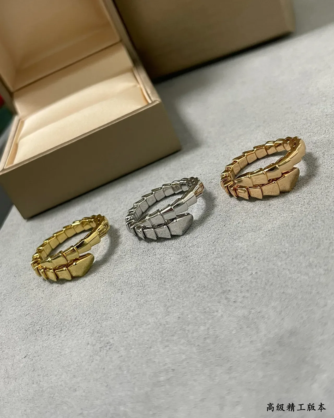 Dual-Tone Bamboo-Style Geometric Rings 5