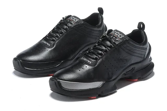 ECCO Black Red Perforated Leather Upper Sculpted Multi-Density Midsole Lifestyle Sneakers 2