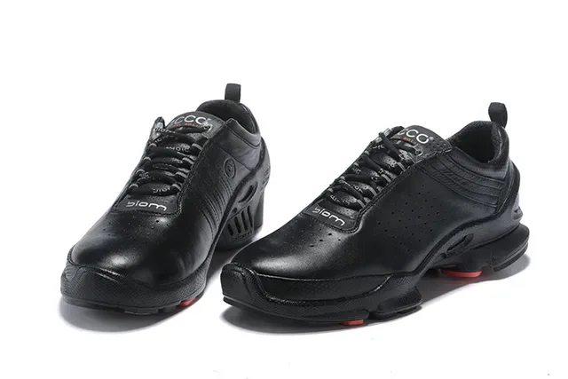 ECCO Black Red Perforated Leather Upper Sculpted Multi-Density Midsole Lifestyle Sneakers 17
