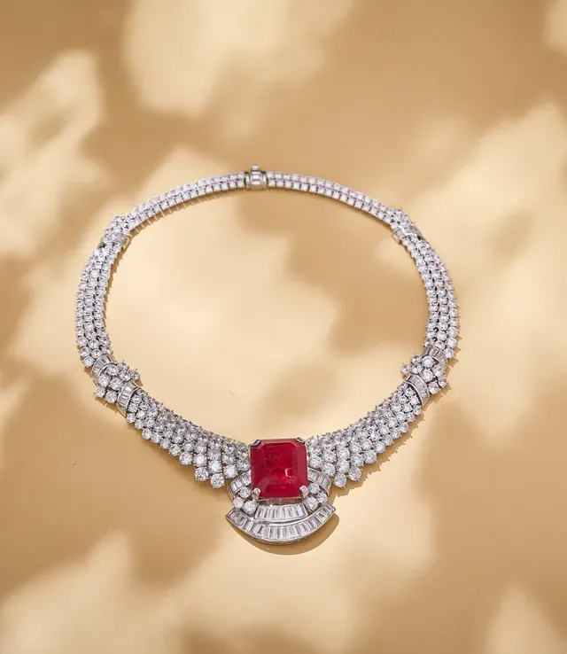 Emerald-Cut Green Stone and Pavé Diamond Collar Necklace 7