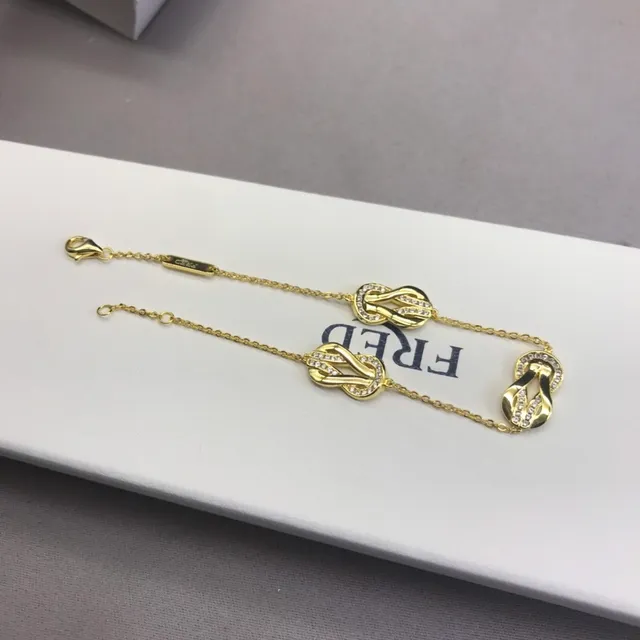 Fred Knot Motif Gold Silver Pavé-Set Crystal Fine Link Chain Bracelet 2