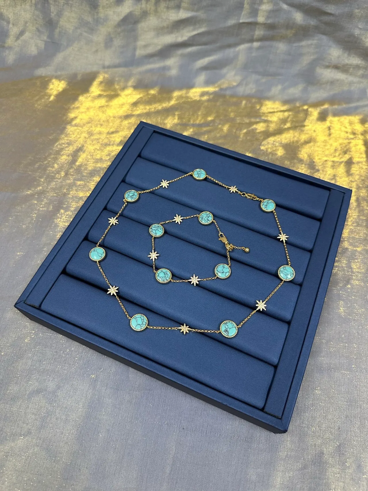 Gold Blue Chain Turquoise Cabochon Stones Bracelet 7
