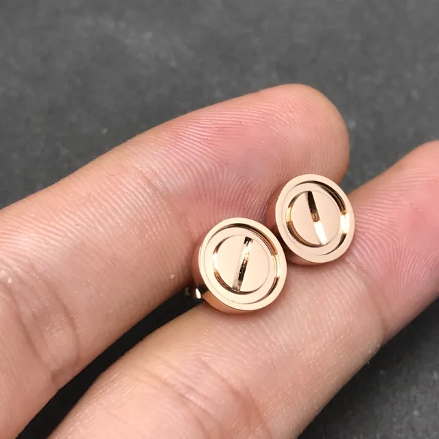 Gold Circular Stud Polished Earrings 3